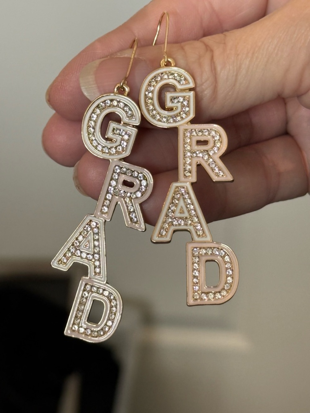 New GRAD earrings - Picture 5 of 6